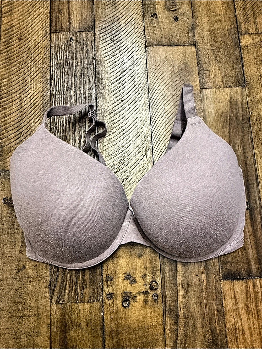 PINK Lightly Lined Bra in Size 34DDD